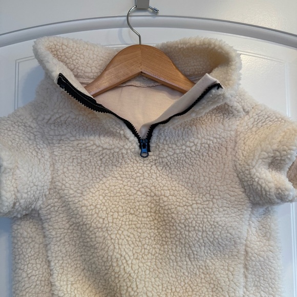 ๐ 6/$60 Dog Faux Shearling Sweater Pullover Short Sleeve Cream Zipper Collar - Picture 3 of 5